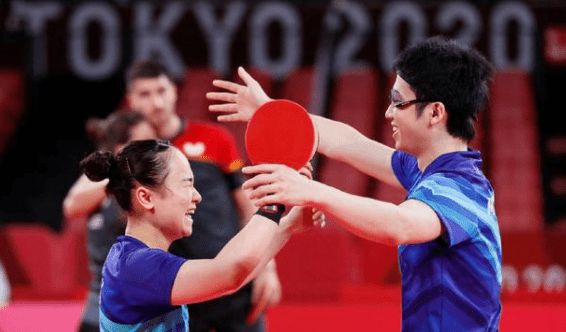 中国在羽毛 中国在羽毛