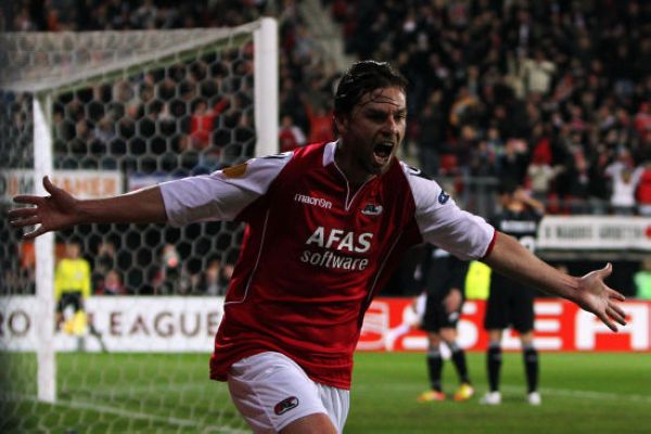 球一直以技 球一直以技