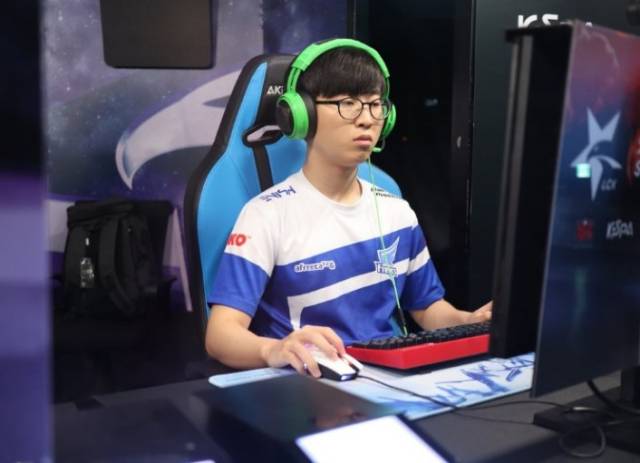 年1月加盟 年1月加盟