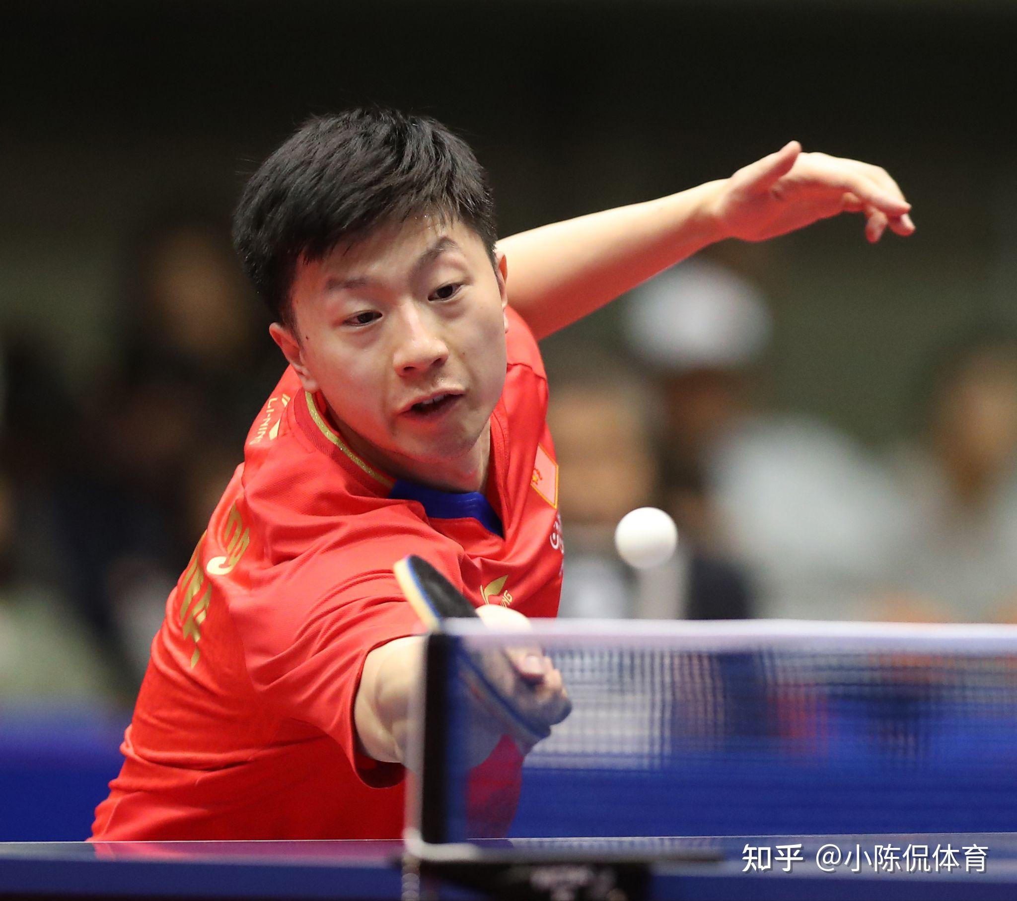 队报：福法纳去留成谜，里昂希望他能带来4000万欧转会费