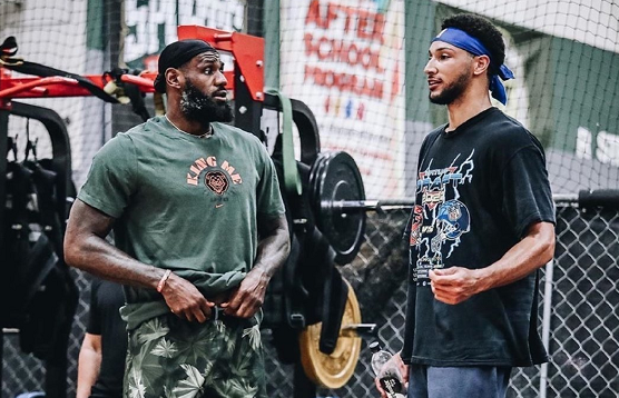 回望他的故 回望他的故