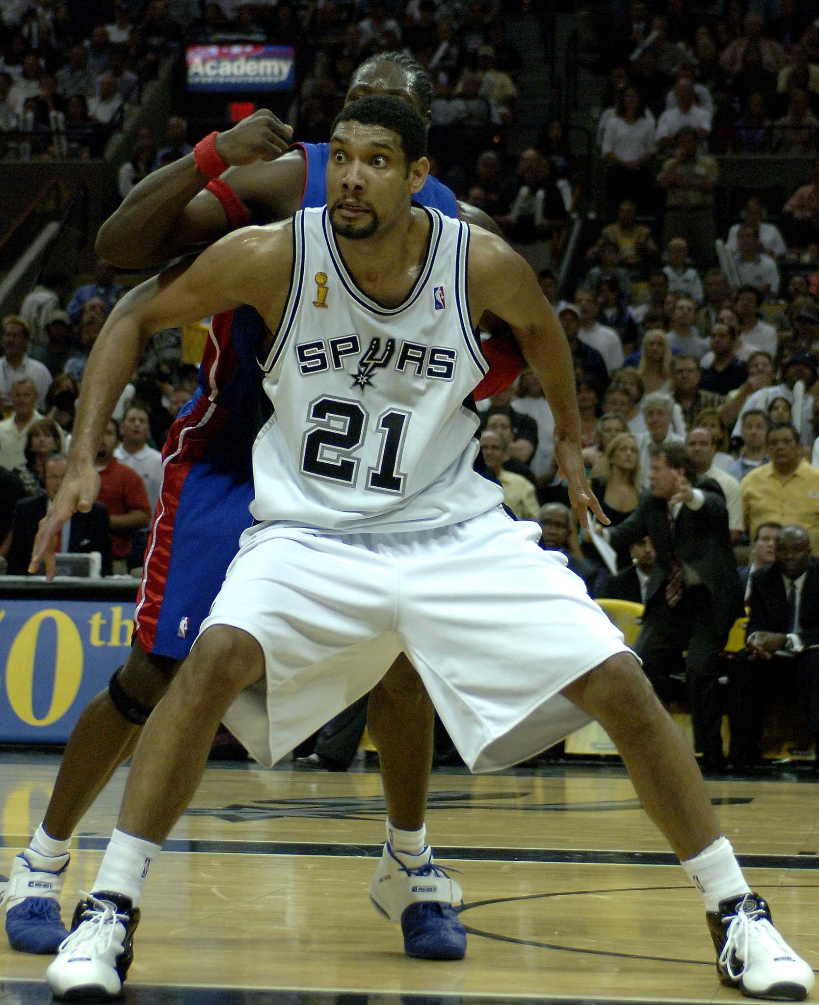 更不易和张 更不易和张