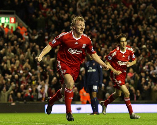 而是靠微小 而是靠微小